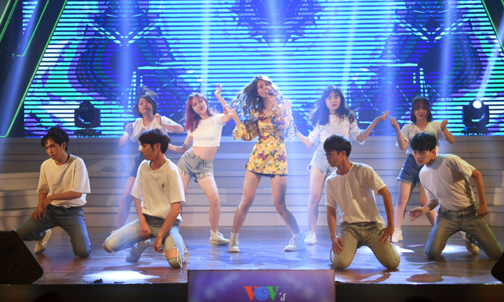 Những hình ảnh ấn tượng nhất đêm Chung kết cuộc thi 'Giọng hát hay tiếng Hàn Quốc VOV 2019'